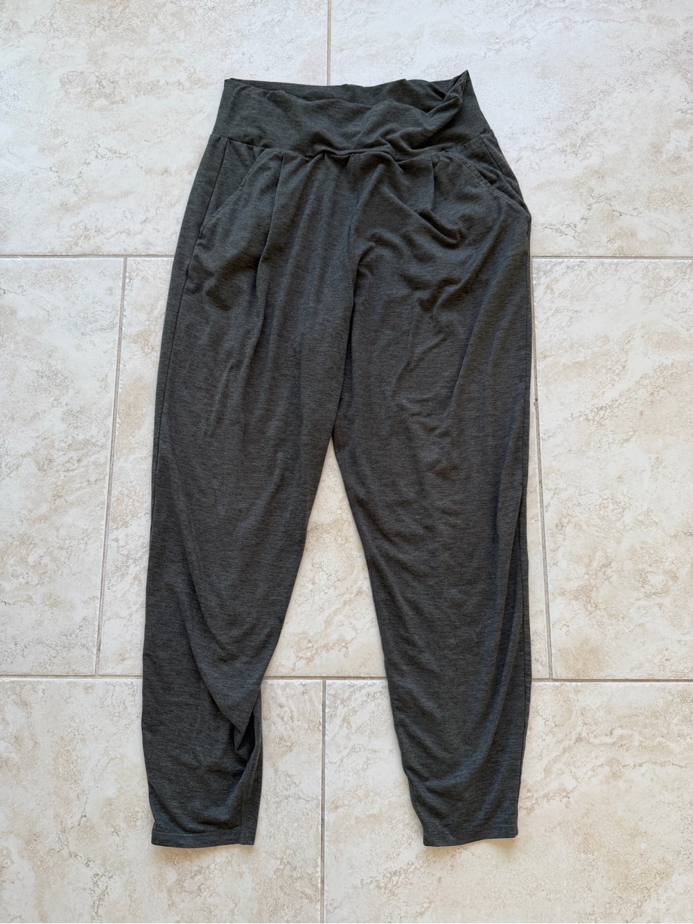 VUORI Green Heathered At Ease Harem Jogger Pants Legging Athletic